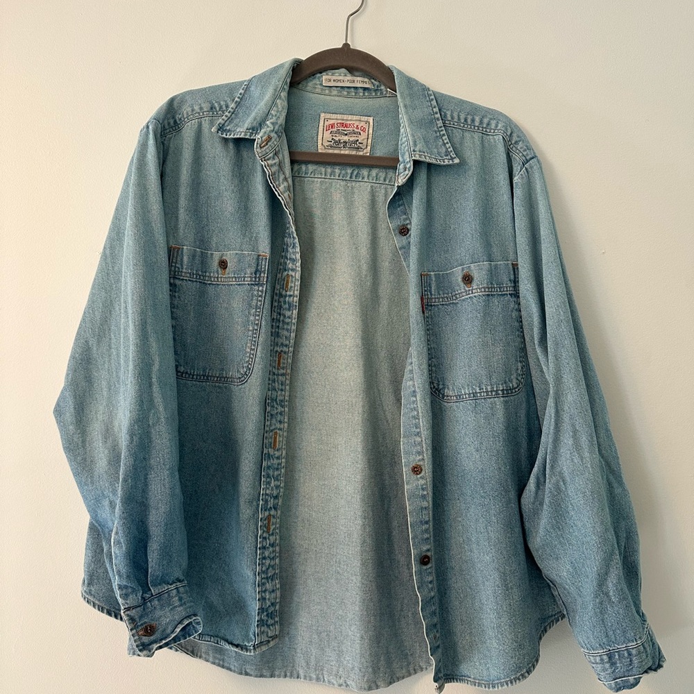 Vintage Levi’s Women’s Jean Shirt, Size Medium